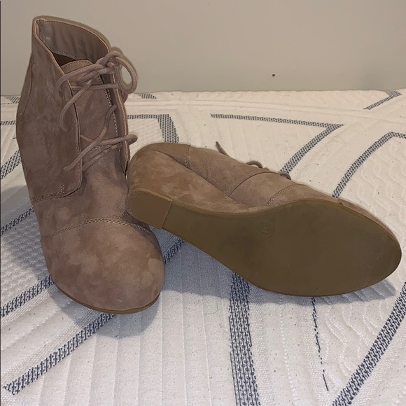 Wedge Lace Up Bootie - Picture 3 of 3